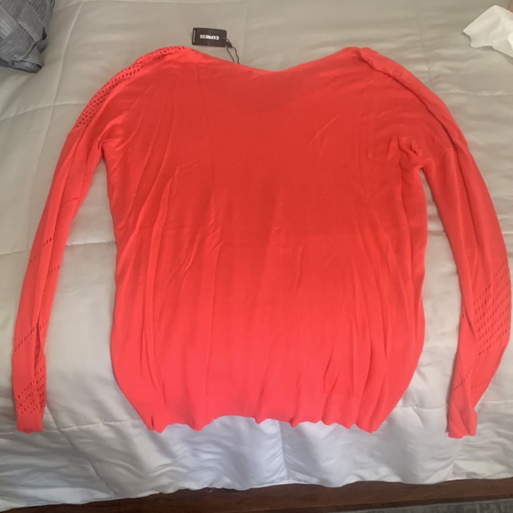 Express sweater - Picture 3 of 3